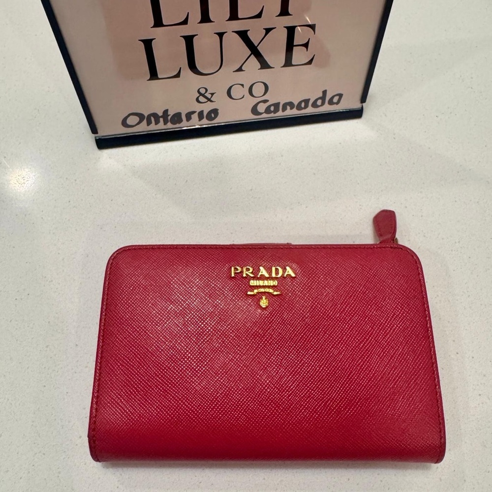 Prada Safiano Leather compact Wallet